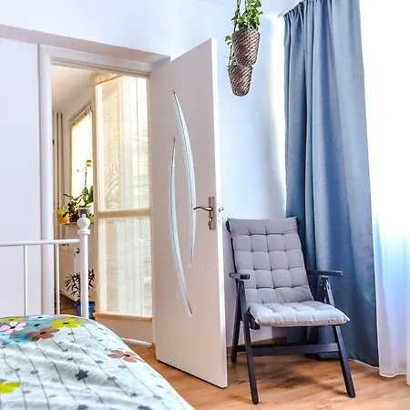 Cismigiu Gardens Apartman